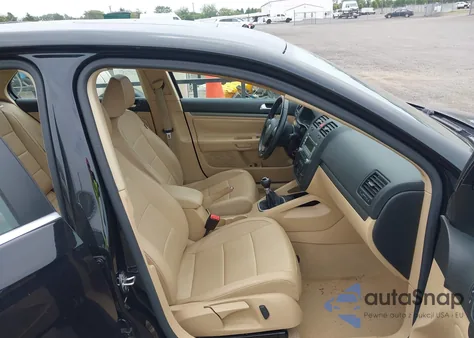 2009 Volkswagen Jetta Se z USA, uszkodzony, nr VIN 3VWRM71K39M092488